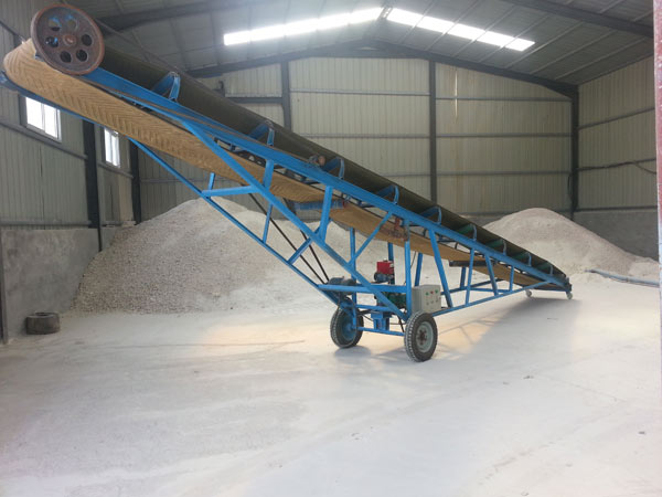 膨润土生产车间一角